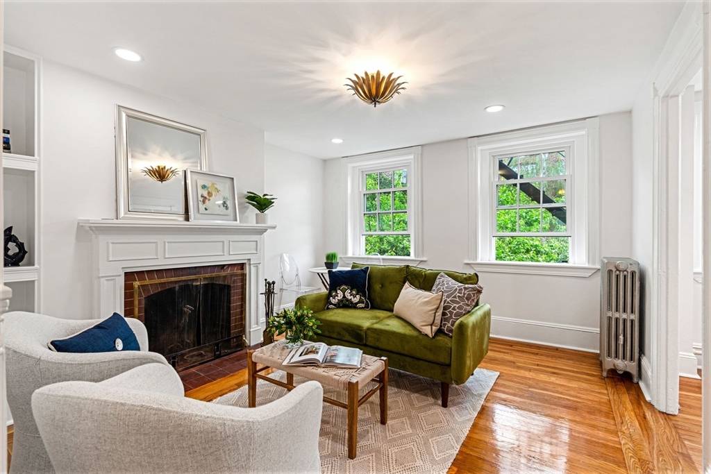 Boston, MA 02114,12 Lindall Place #3