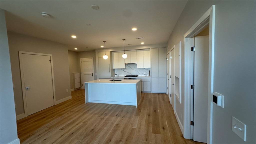 Boston, MA 02135,191 Washington St #614