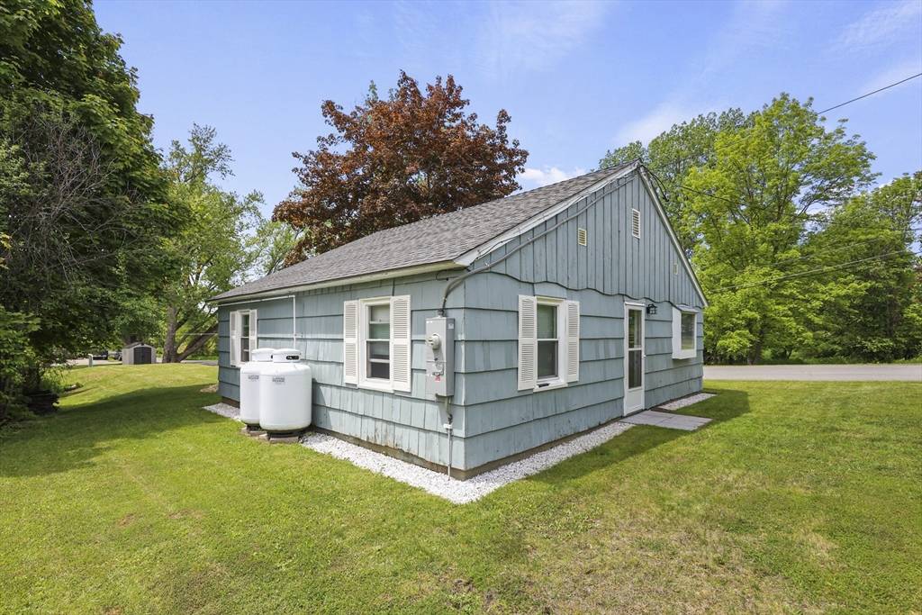 Lanesborough, MA 01237,19 Bridge St