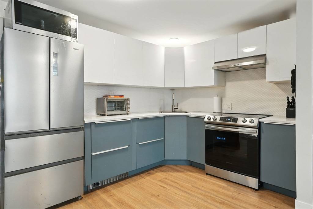 Boston, MA 02118,80 E Brookline St #1