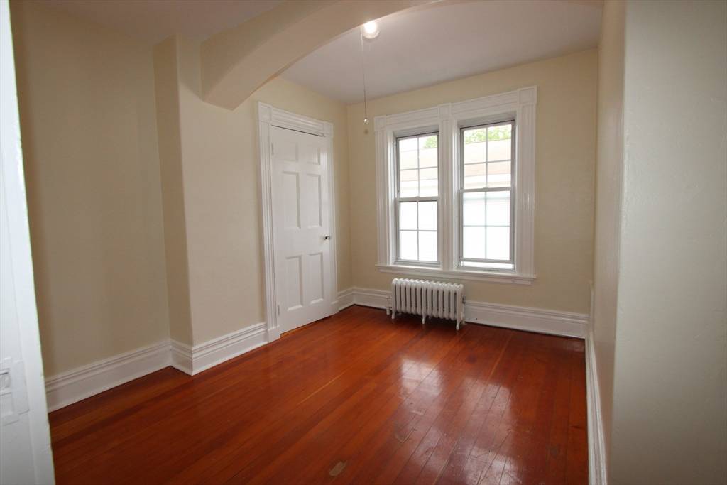 Millbury, MA 01527,122 Elm St #D