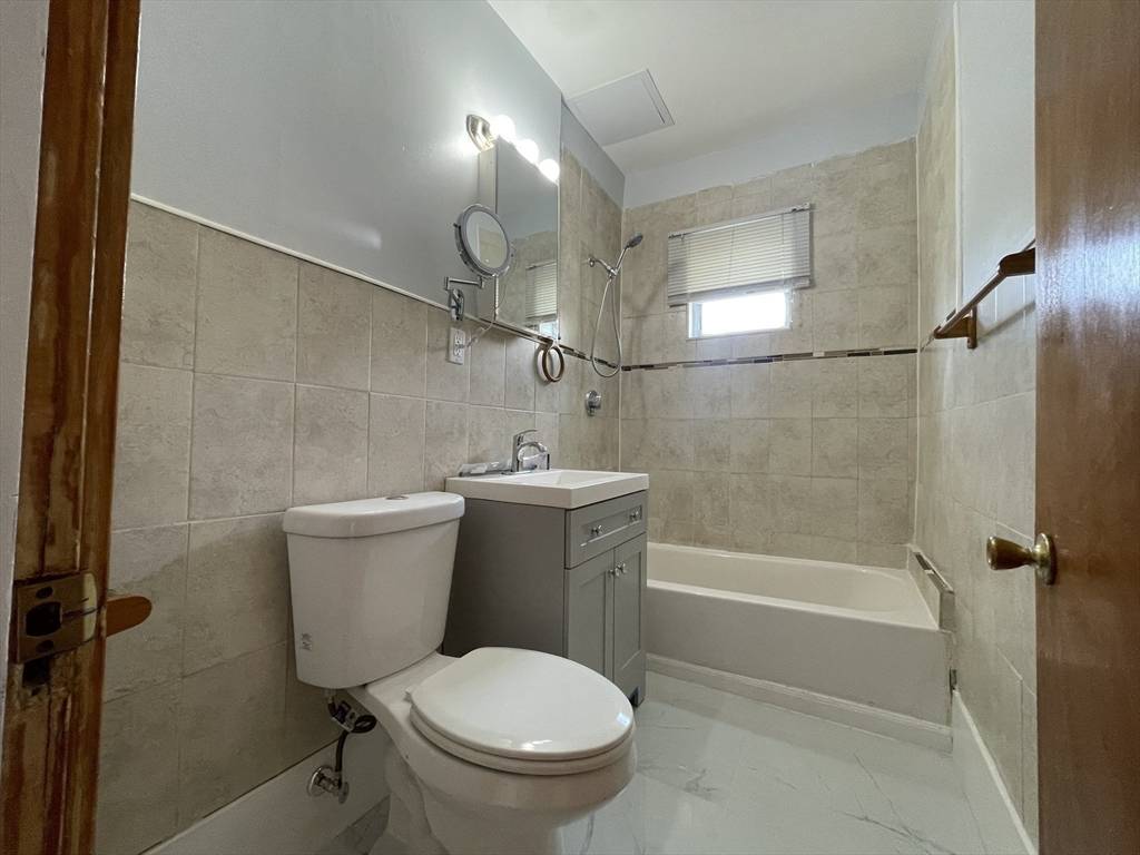 Boston, MA 02124,15 Mora St #2