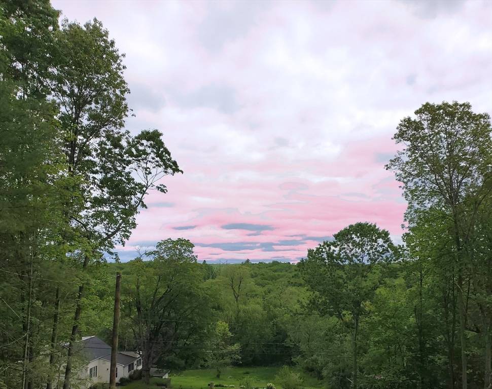 Ludlow, MA 01056,835 West St