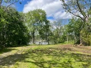 Newbury, MA 01951,7 Marsh Ave