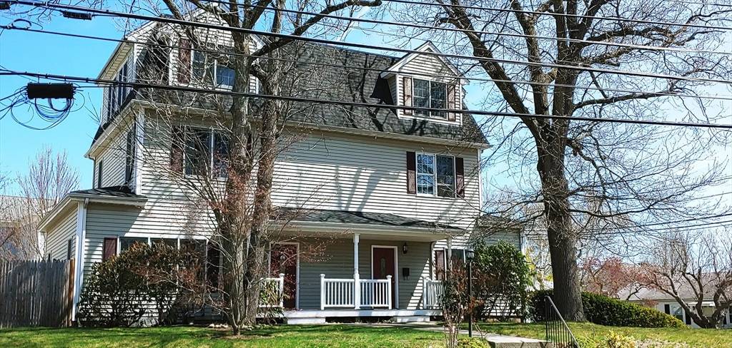 Newton, MA 02460,97-99 North St #97