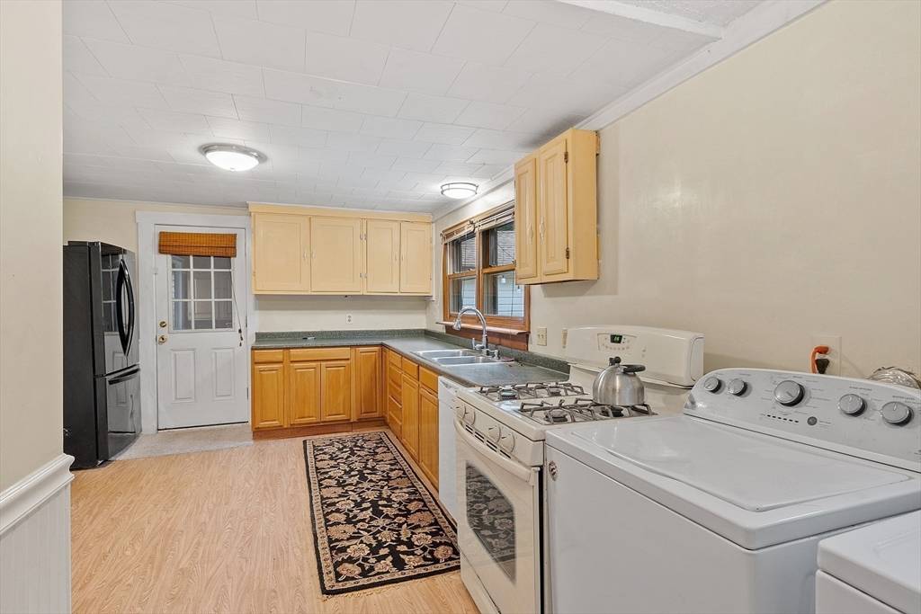 10 Worcester Rd Townsend, MA 01469