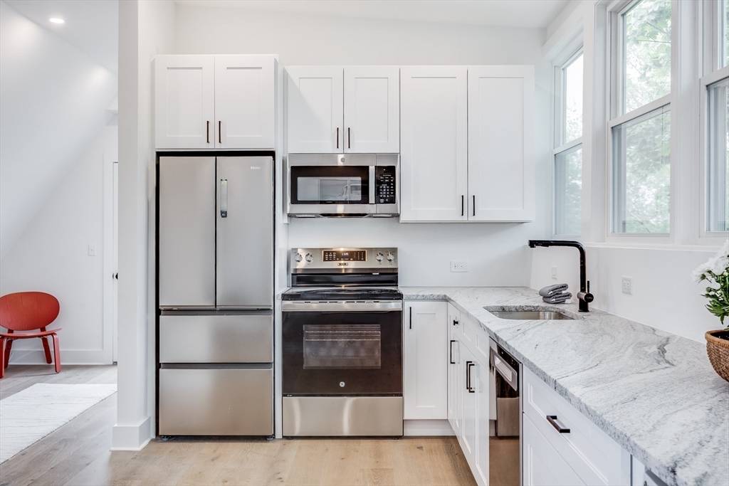 Provincetown, MA 02657,36 Pearl Street #Unit 3