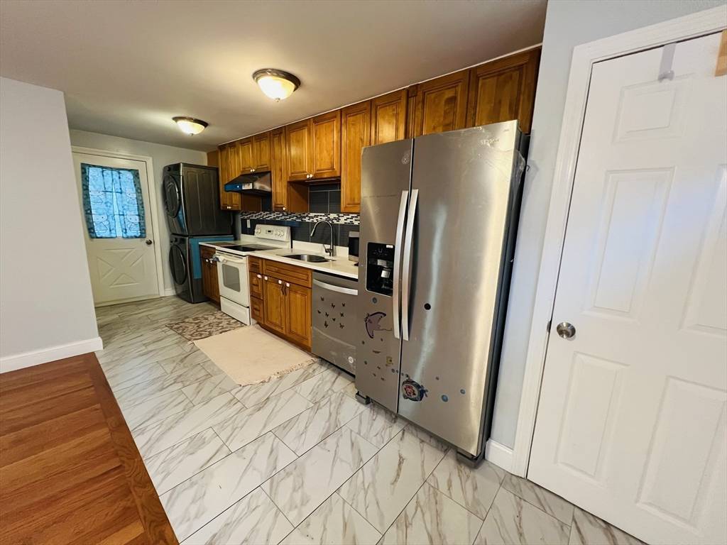 Braintree, MA 02184,114 King Hill Road #REAR