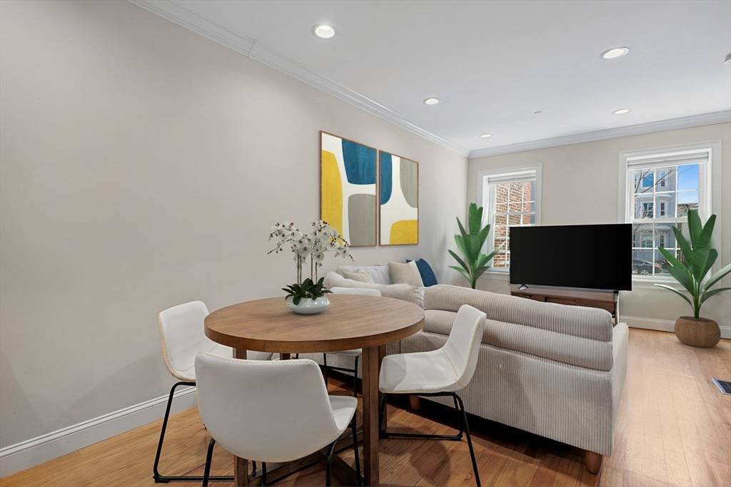 Boston, MA 02128,110 Chelsea St #1