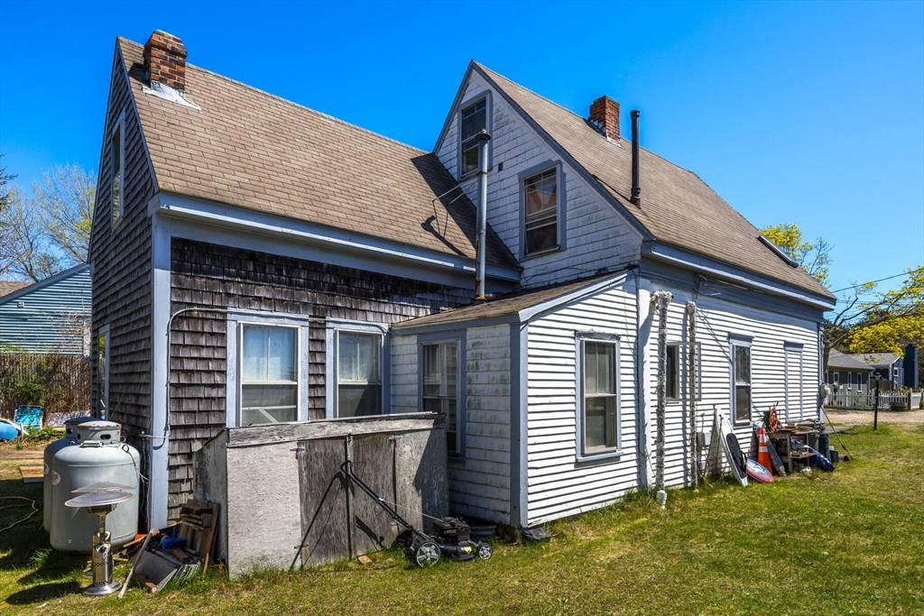 Provincetown, MA 02657,37D Court Street
