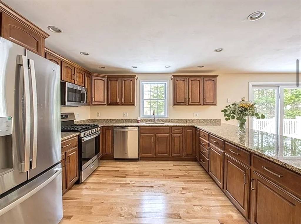 Hanson, MA 02341,65 French St