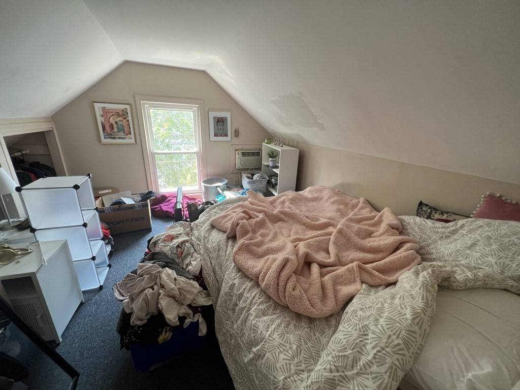 Medford, MA 02155,18 Webster St #2