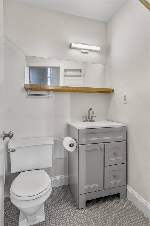 Boston, MA 02127,350 W 4th #413