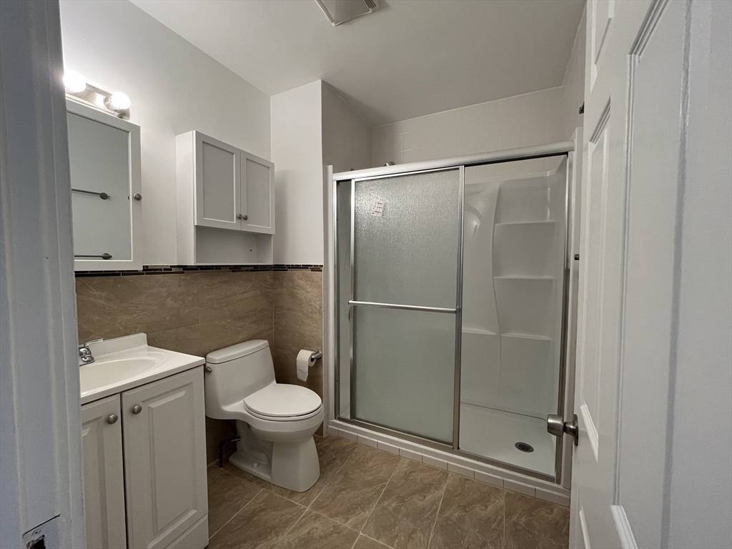 Quincy, MA 02171,107 East Squantum St #1