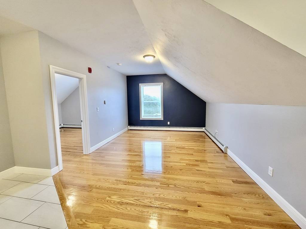 Providence, RI 02904,525 Charles Street #4