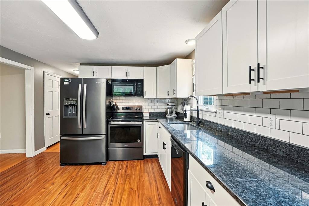 Uxbridge, MA 01569,193 Williams St