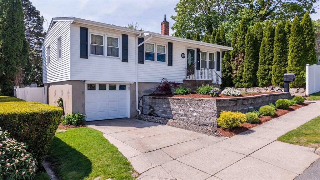 New Bedford, MA 02740,168 Macomber St
