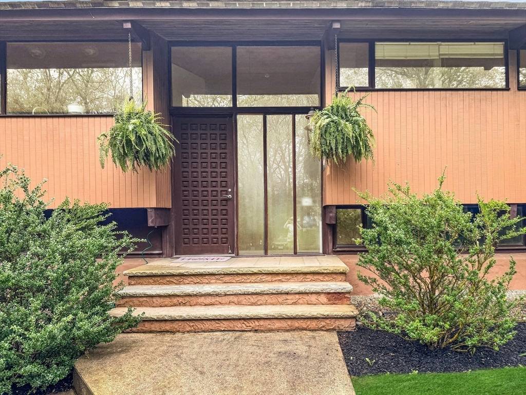 Boxford, MA 01921,4 Moonpenny Drive