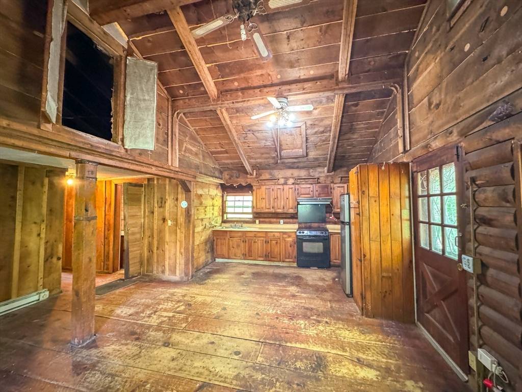 South Kingstown, RI 02892,2891 S County Trl