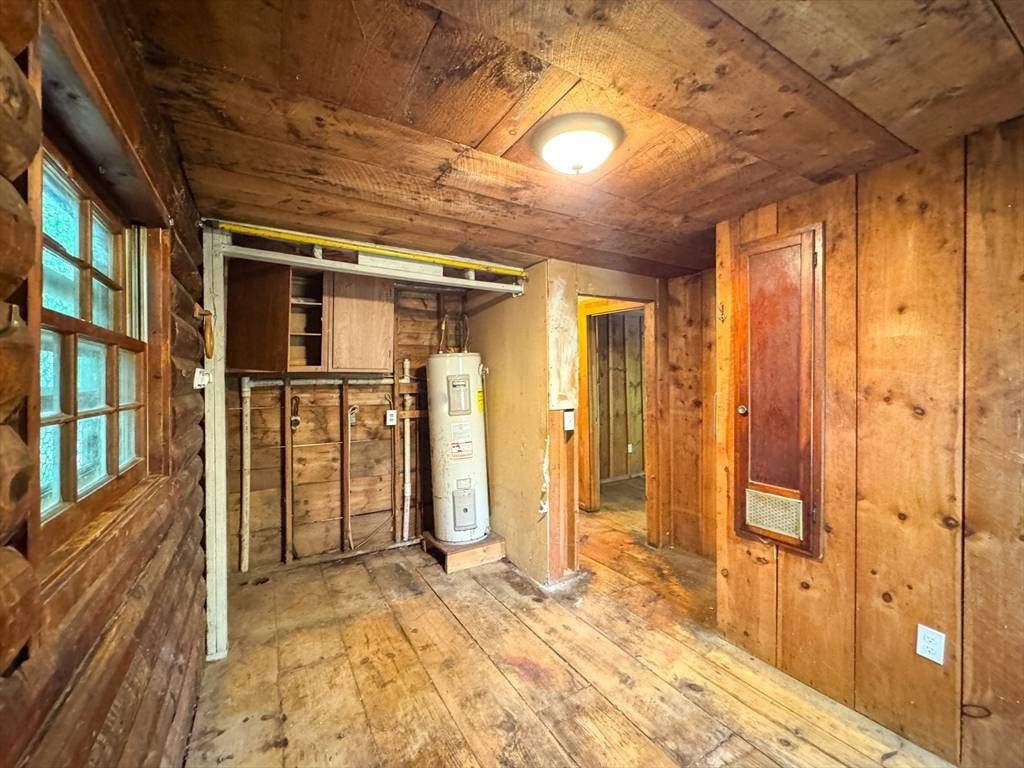 South Kingstown, RI 02892,2891 S County Trl
