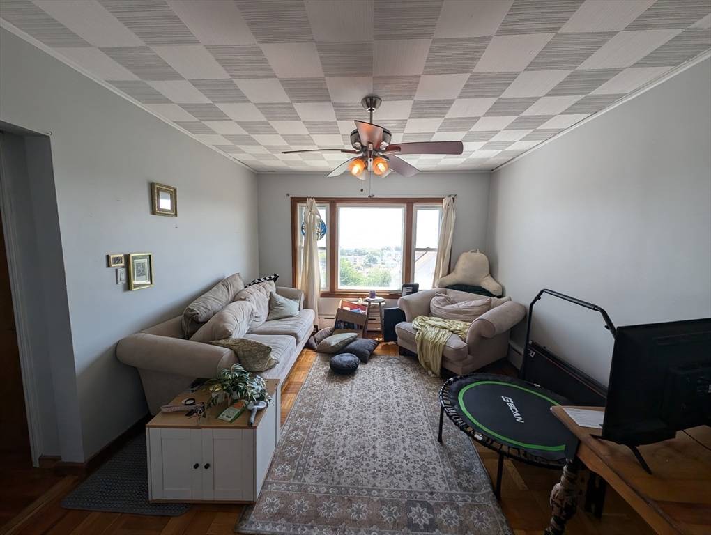 Boston, MA 02128,85 Gladstone Street #3