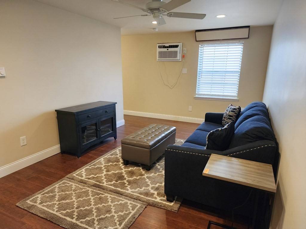 Mansfield, MA 02048,1 Old Colony Rd #216