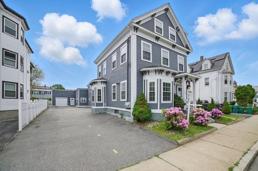 Medford, MA 02155,156 Park St #1