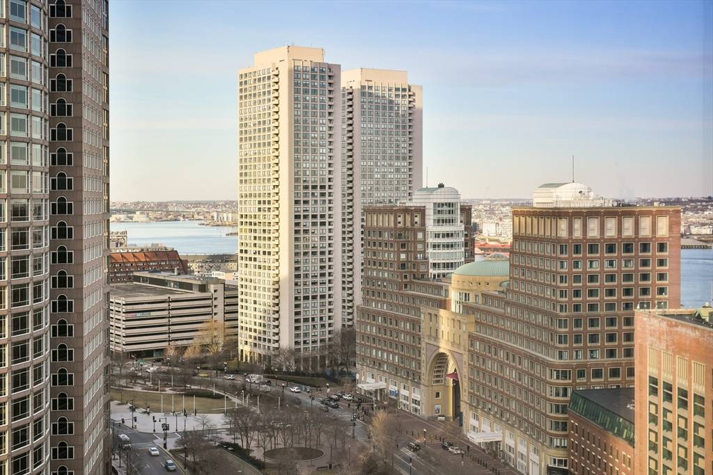 Boston, MA 02210,500 Atlantic Ave #19F
