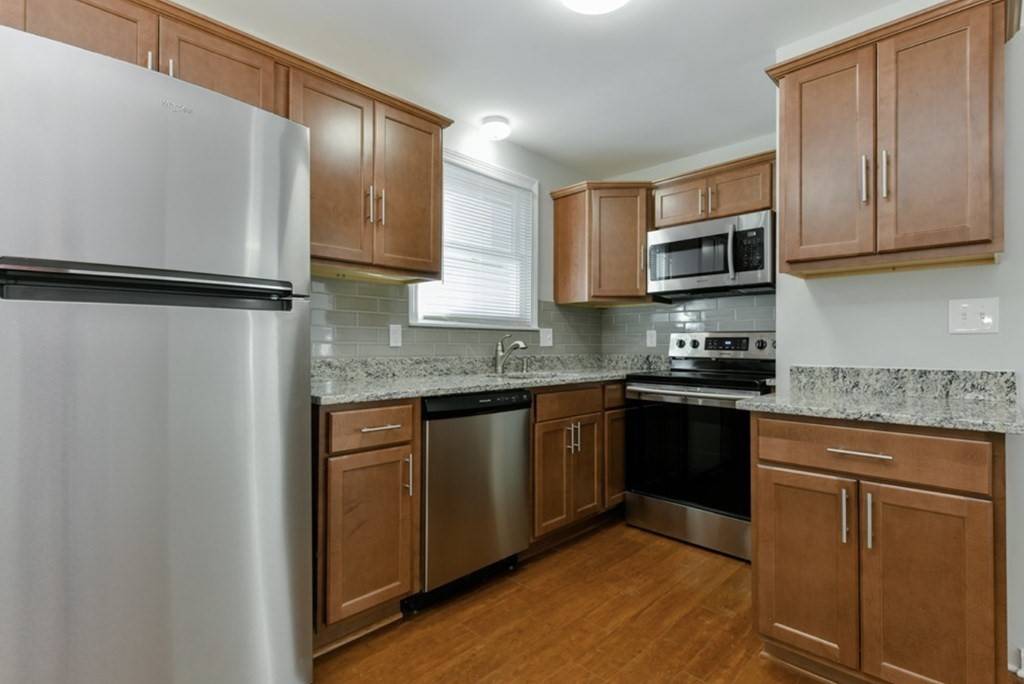 Boston, MA 02124,19 Fuller Street #2
