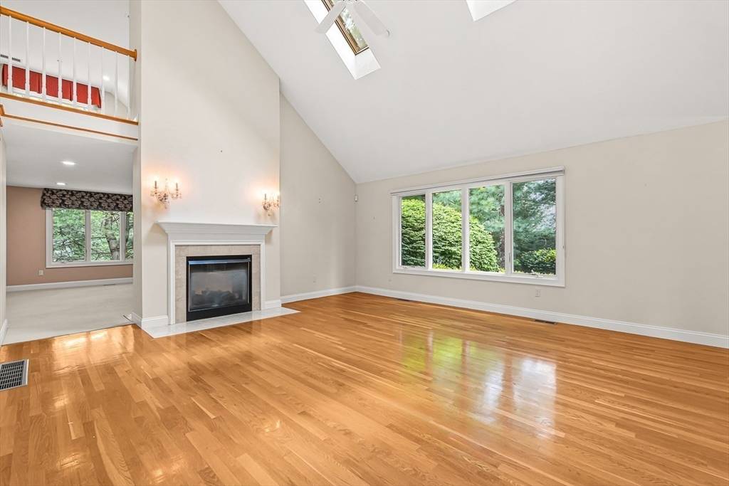 Wayland, MA 01778,1205 Magnolia Dr #1205
