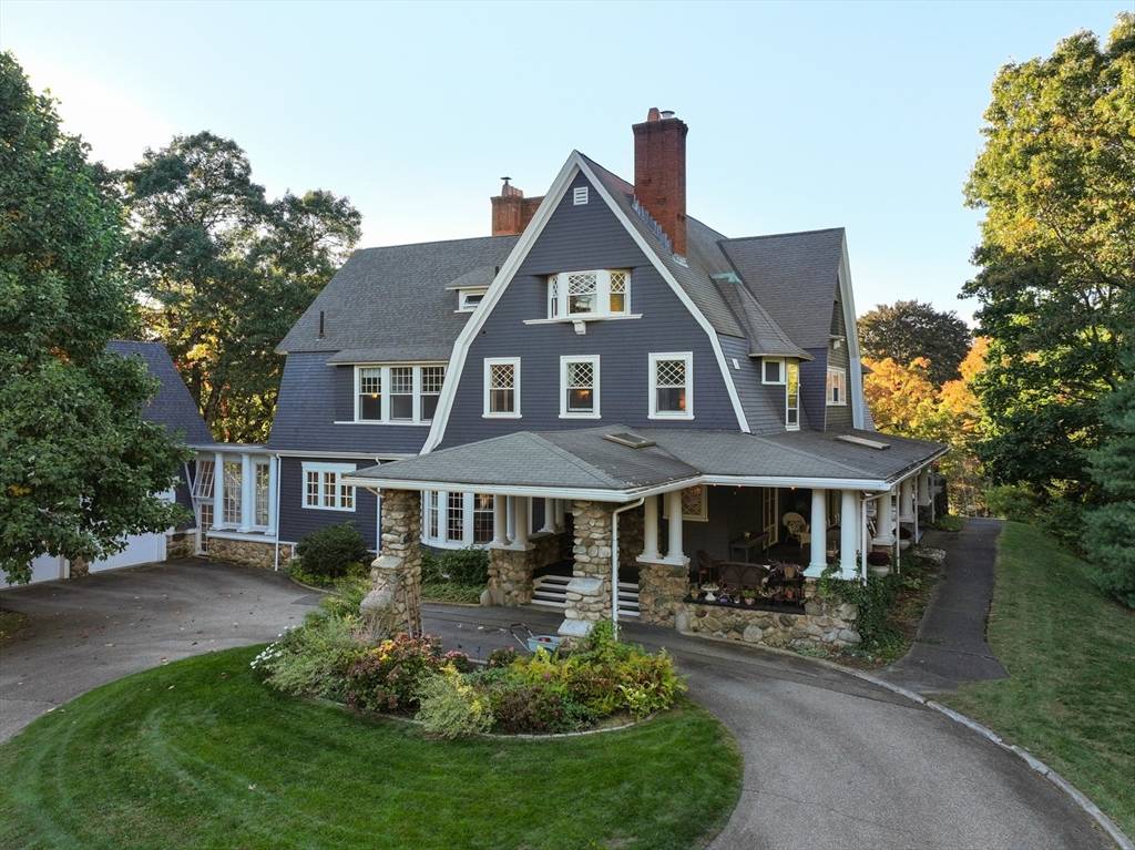Wellesley, MA 02481,53 & 51 Abbott Road