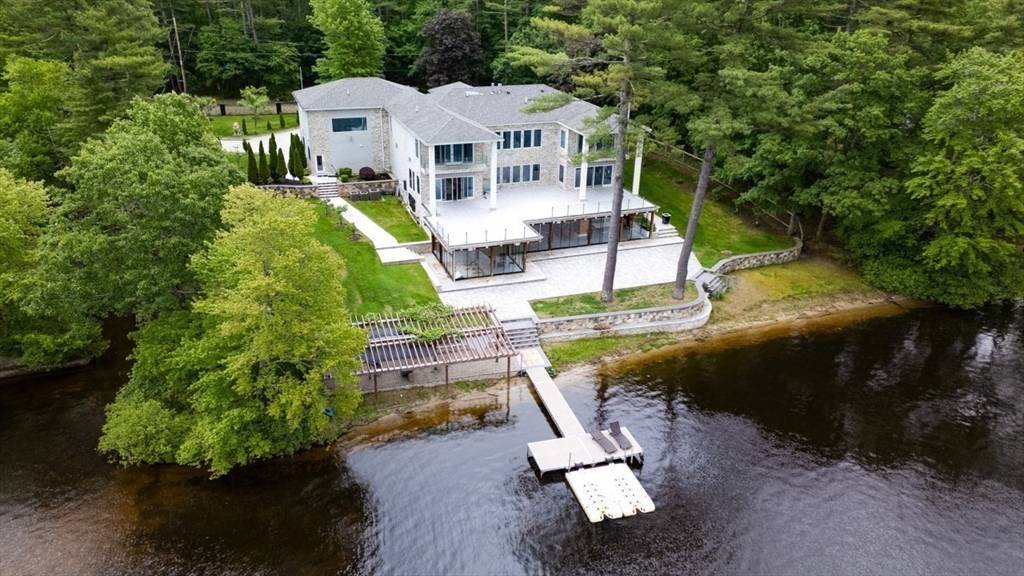 Tyngsborough, MA 01879,290 Massapoag Rd