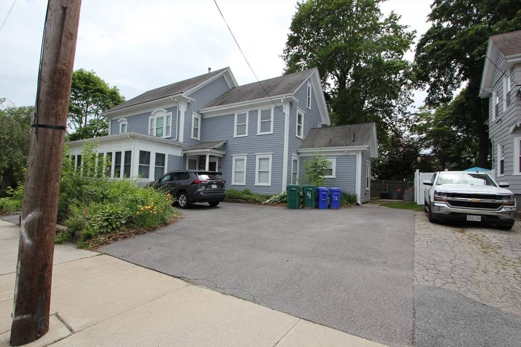 Attleboro, MA 02703,119 County St #2