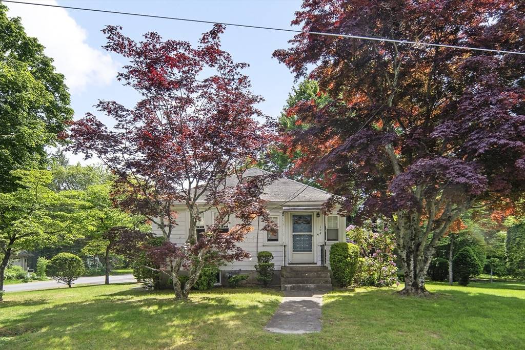 Lexington, MA 02421,104 Reed St