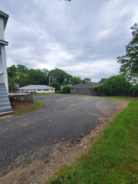 Lawrence, MA 01843,10 Stevens St
