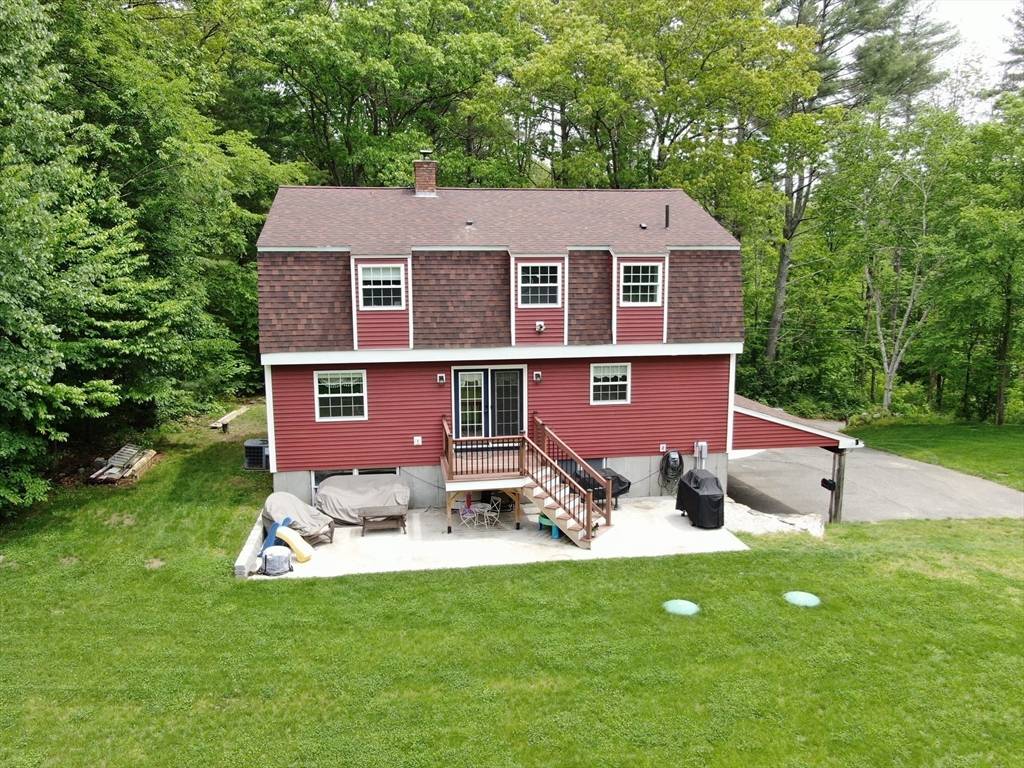 Hardwick, MA 01082,683 Old Greenwich Plains Rd