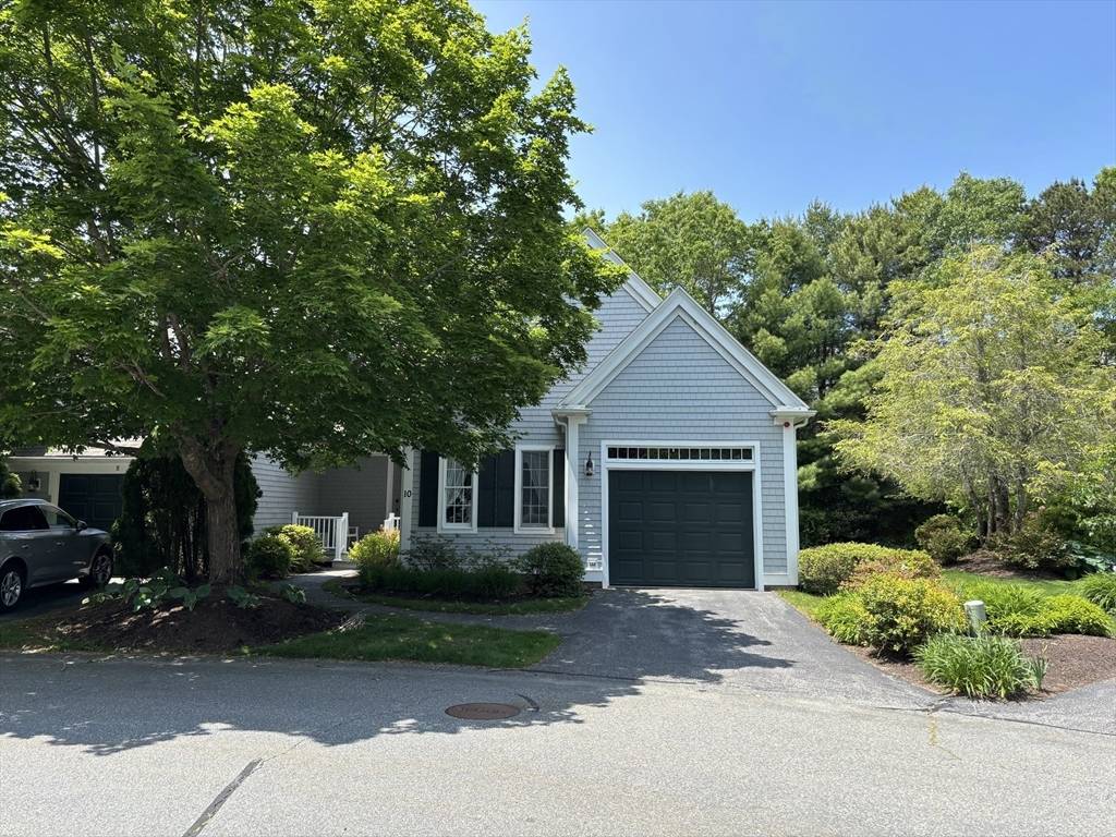 Mashpee, MA 02649,10 Mayfair Ct #10