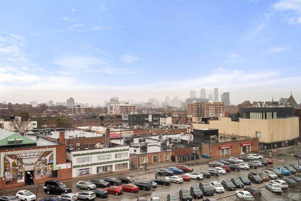 Brookline, MA 02446,40 Centre St #601