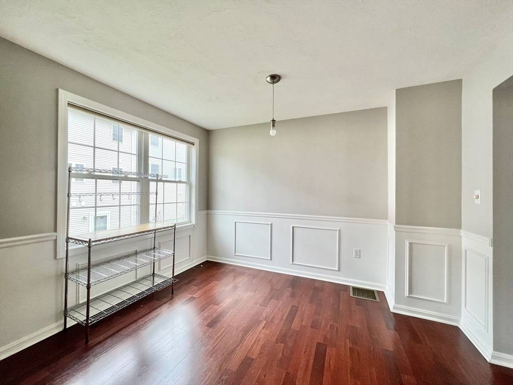 Waltham, MA 02452,1005 Trapelo Rd #3