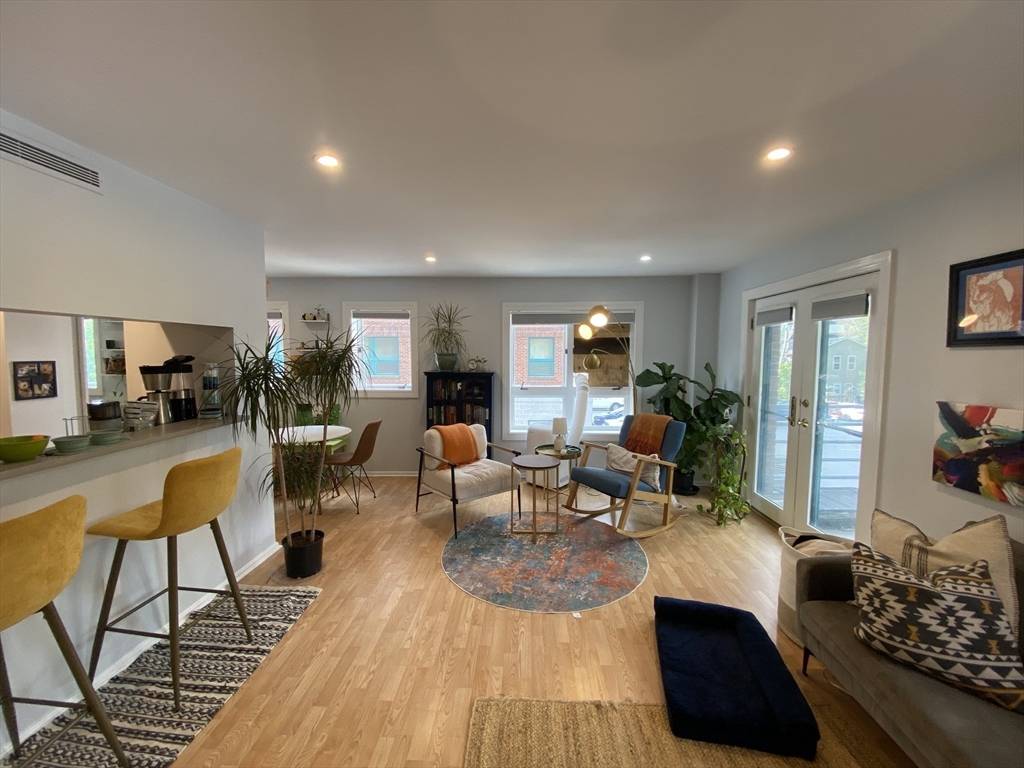 Chelsea, MA 02150,165 Cottage Street #303