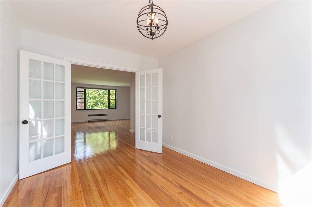 Brookline, MA 02446,45 Harvard Avenue #3