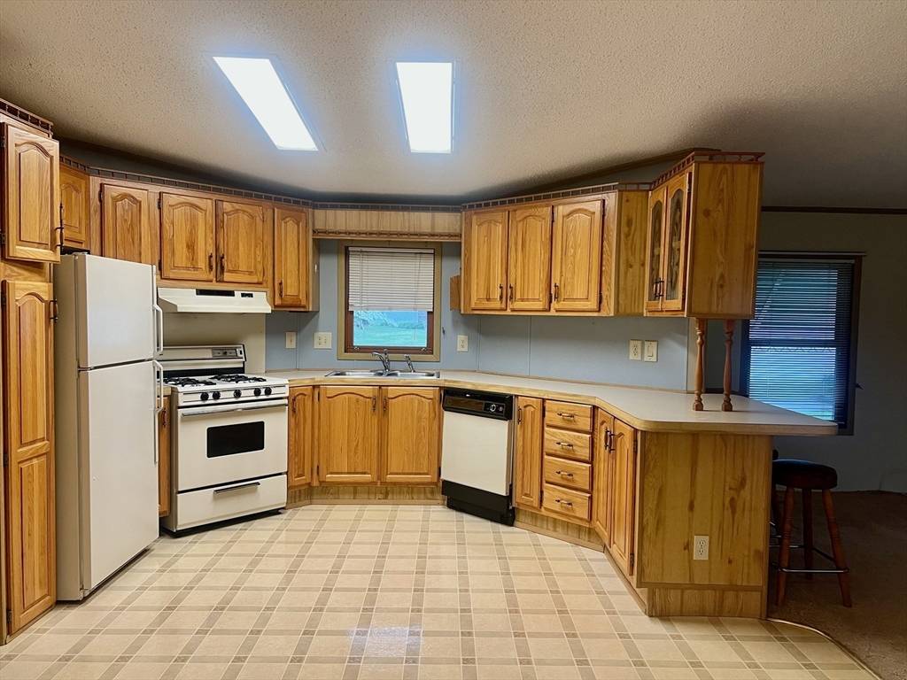 Taunton, MA 02780,193 Tremont Street #91