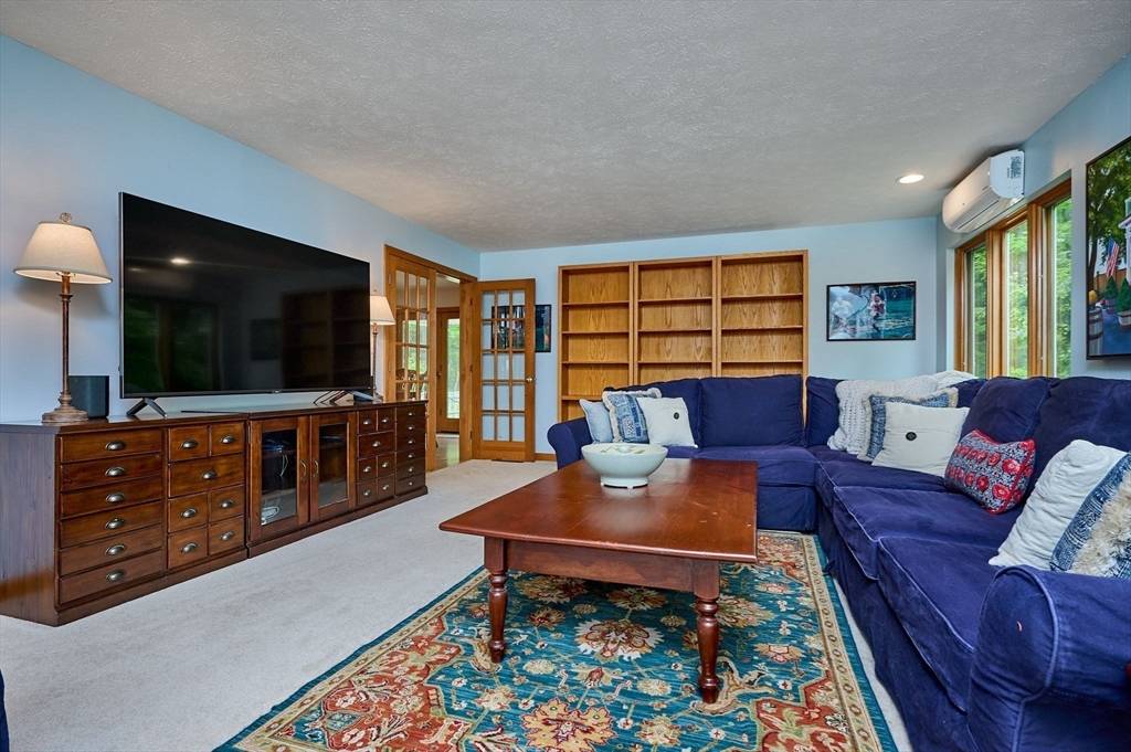 96 Petticoat Hill Road Williamsburg, MA 01096