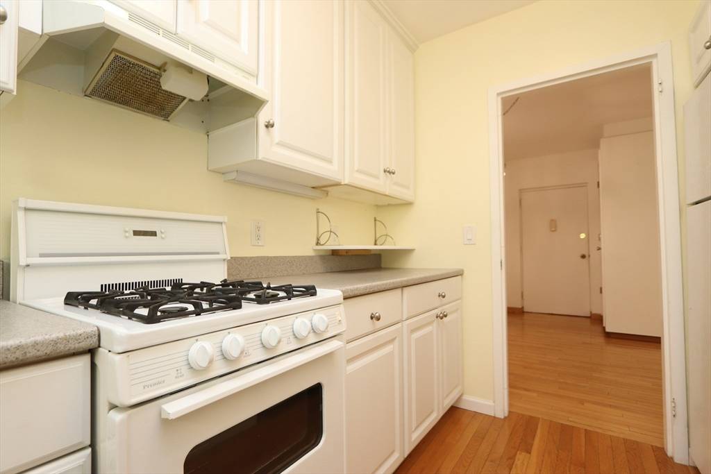 Brookline, MA 02245,24 Juniper St. #66