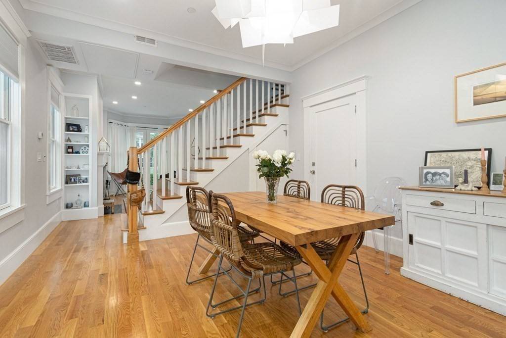 Somerville, MA 02143,70 Craigie St. #1