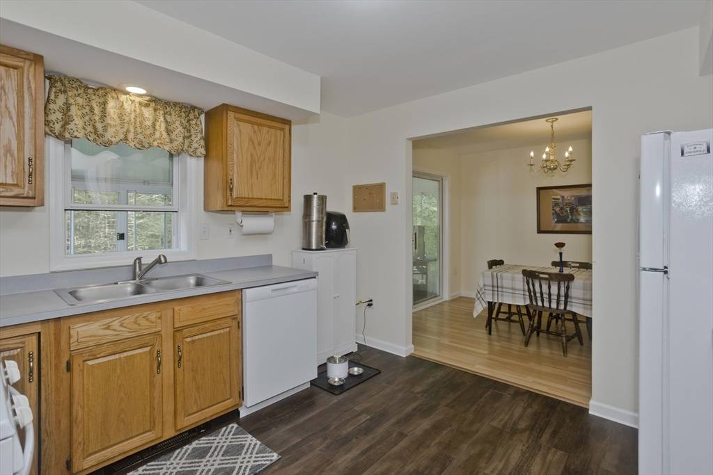 Chesterfield, MA 01012,85 Damon Pond Rd