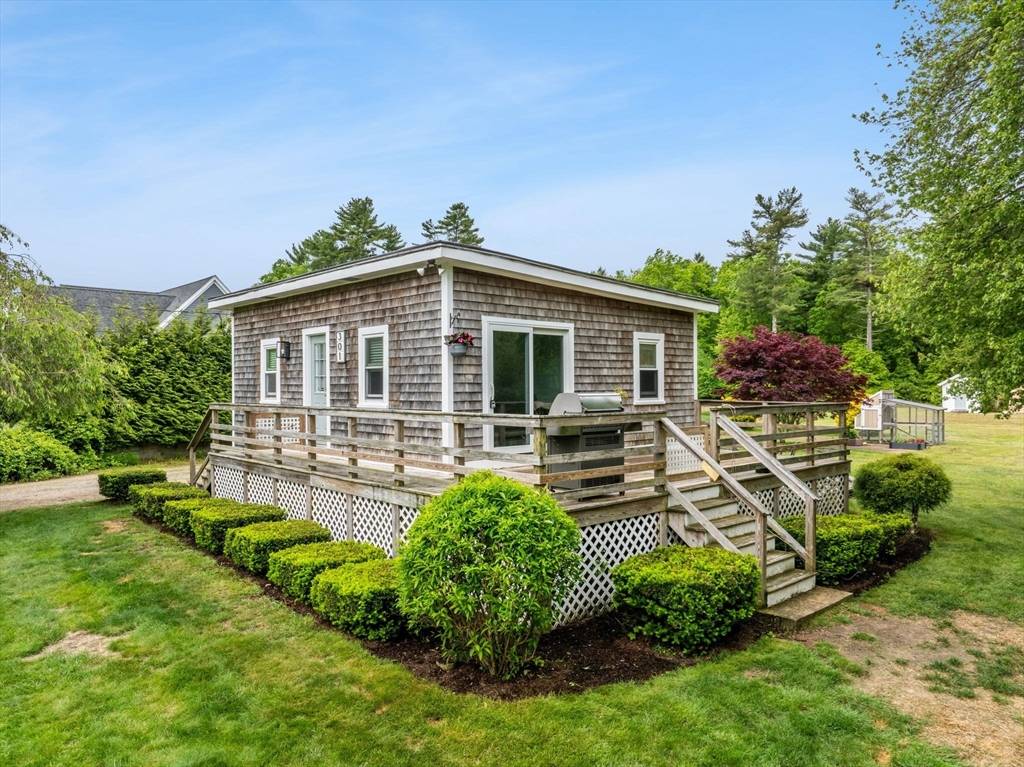 Marion, MA 02738,301 County Rd