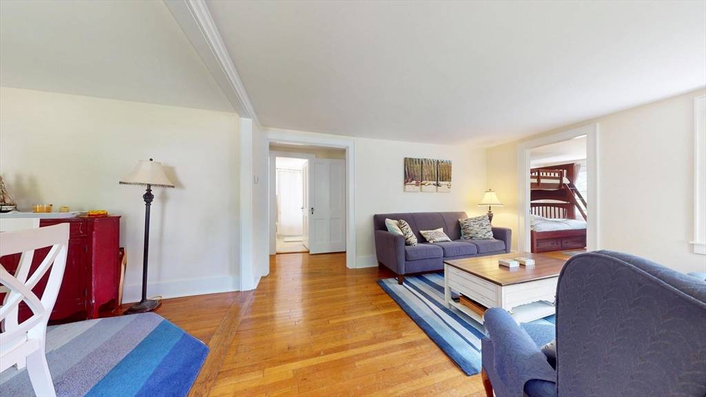 91 Division St Harwich, MA 02671