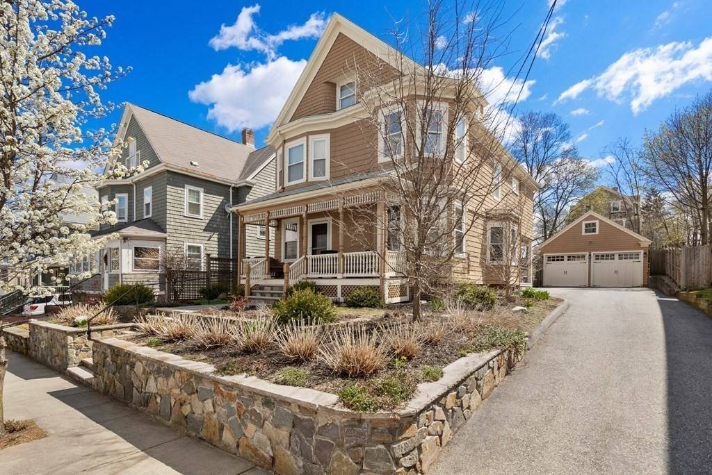 Medford, MA 02155,52 Hillsdale Road #52