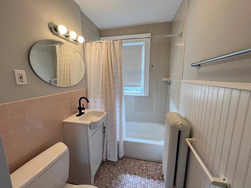 Boston, MA 02132,53 Westmount Ave #2